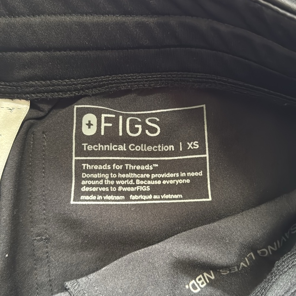 FIGS | Limited Edition Zamora Joggers - Picture 4 of 6